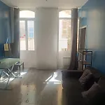 2 pieces en plein coeur de Marseille
